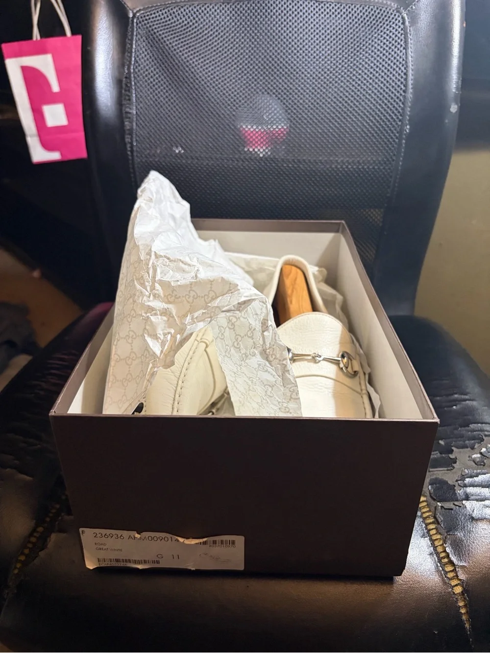 Gucci Men’s White Leather Horsebit Loafers